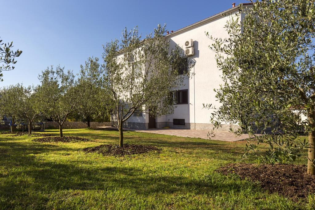 Apartment Renata Pinezici (Krk)